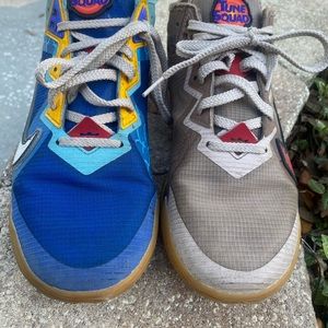 Men’s size 8 used Nike lebron 18 low looney tunes. Please see all pictures.